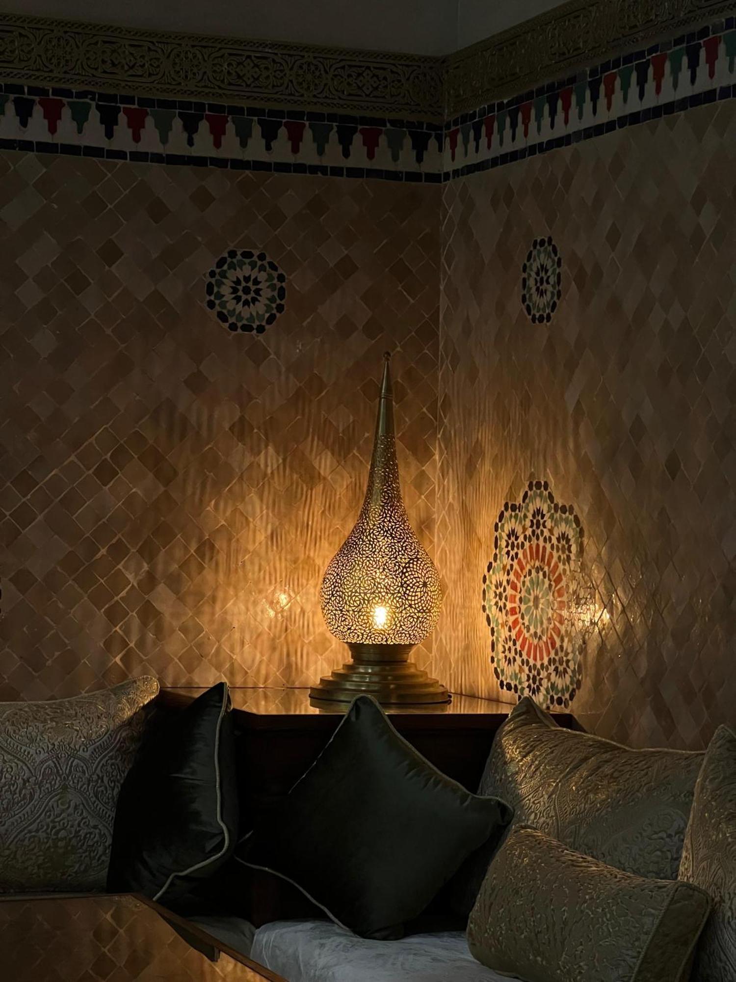 Safia Riad *